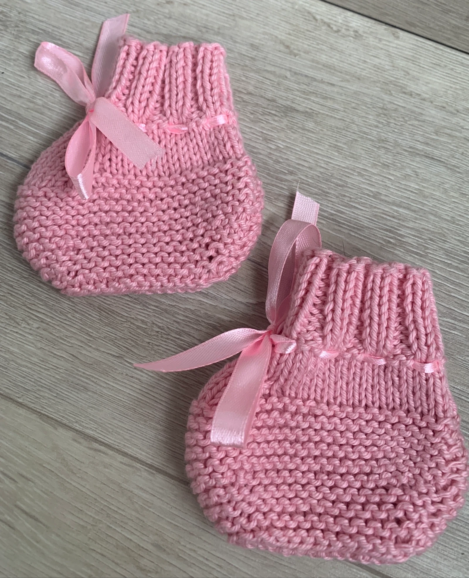 Baby hat and slippers 0/3 months – photo 4